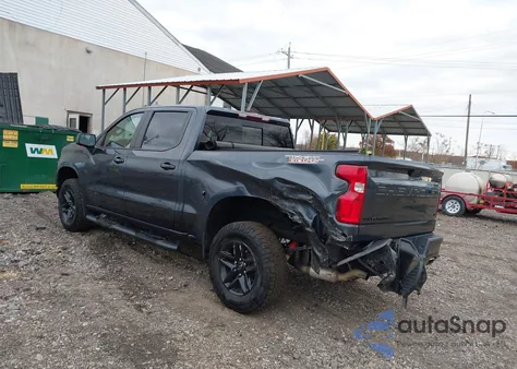 2021 Chevrolet Silverado 1500 4Wd Short Bed Lt Trail Boss z USA, uszkodzony, nr VIN 1GCPYFEL1MZ153369